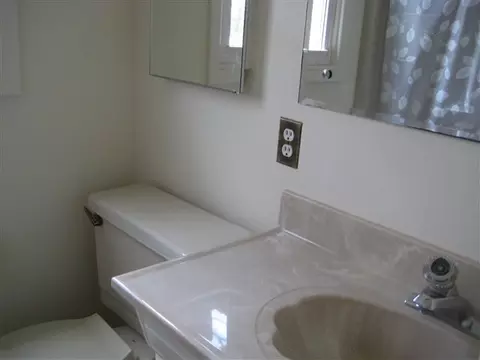 62 Fox Ave, Schenectady, NY 12304 photo 4