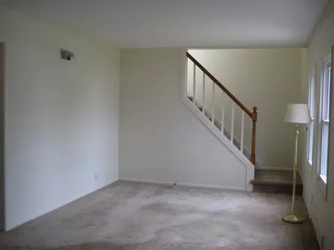 62 Fox Ave, Schenectady, NY 12304 photo 6