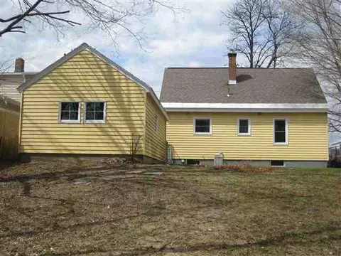 62 Fox Ave, Schenectady, NY 12304 photo 2