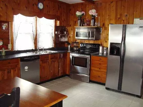 1079 Garner Ave, Schenectady, NY 12309 photo 8