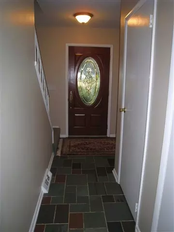 16 Sutherland Ct, Delmar, NY 12054 photo 12