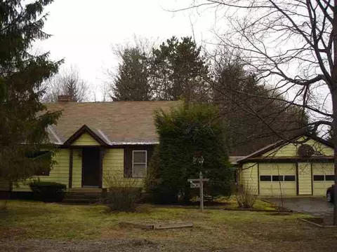 46 Smith Bridge Rd, Saratoga Springs, NY 12866 photo 1