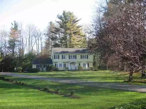 104 Thorndale Rd, Slingerlands, NY 12159 photo 1