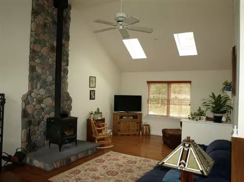 23 Rose Ln, Queensbury, NY 12804 photo 5