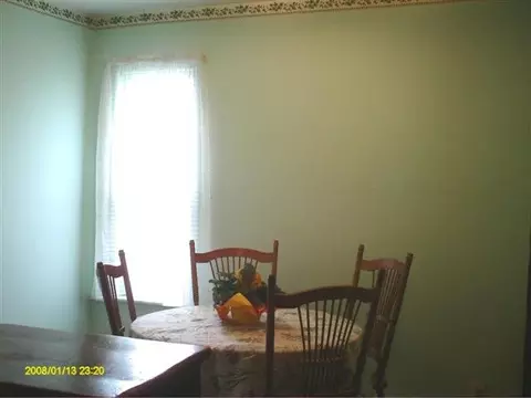 242 Cherry St, Schenectady, NY 12306 photo 8
