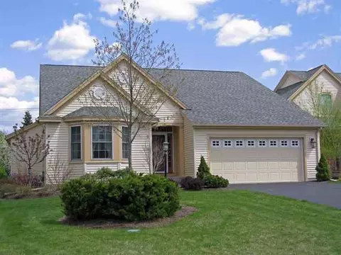 79 Walden Fields Dr, Delmar, NY 12054 photo 1