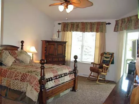 79 Walden Fields Dr, Delmar, NY 12054 photo 9