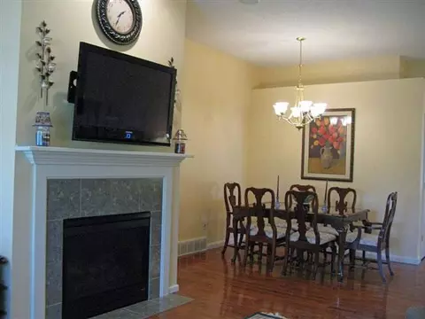 79 Walden Fields Dr, Delmar, NY 12054 photo 5