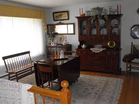 9 Rita Ct, Delmar, NY 12054 photo 7