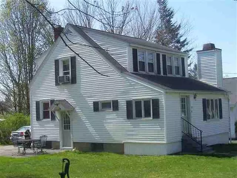 28 Spring St, Broadalbin, NY 12025 photo 1
