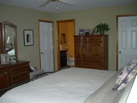 70 Bittersweet Ln, Slingerlands, NY 12159 photo 10