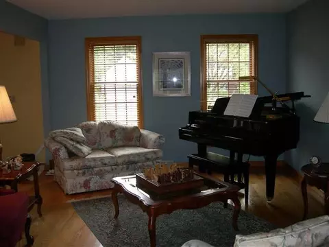 70 Bittersweet Ln, Slingerlands, NY 12159 photo 4