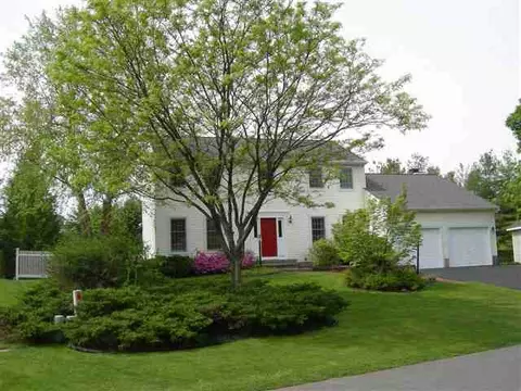 70 Bittersweet Ln, Slingerlands, NY 12159 photo 1