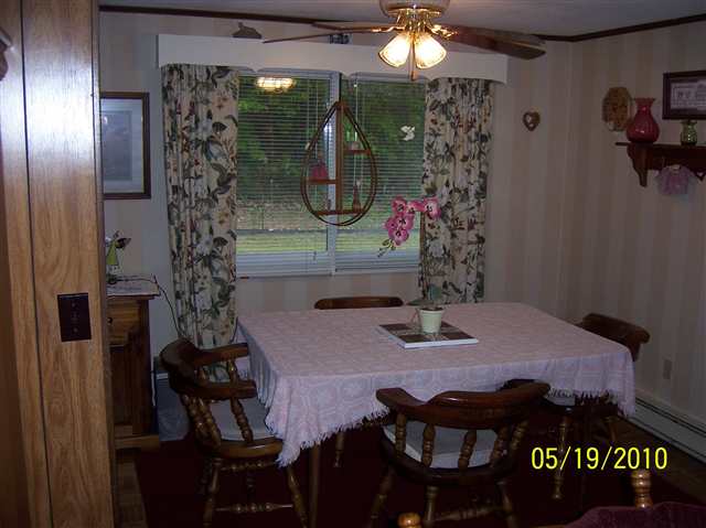 2 Donna Dr, Gansevoort, NY 12831 photo 3