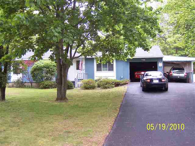 2 Donna Dr, Gansevoort, NY 12831 photo 2