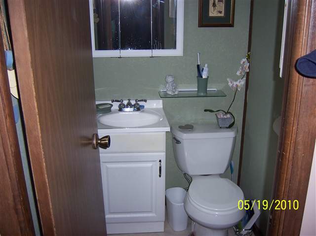 2 Donna Dr, Gansevoort, NY 12831 photo 9