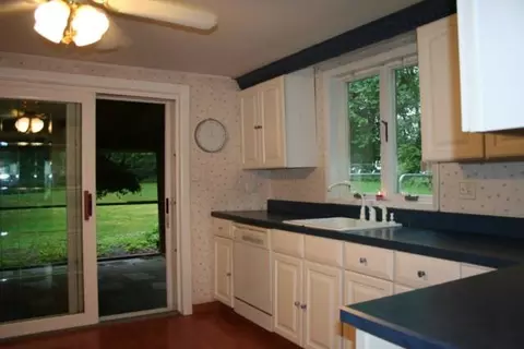 16 Tower Ave, Schenectady, NY 12304 photo 5