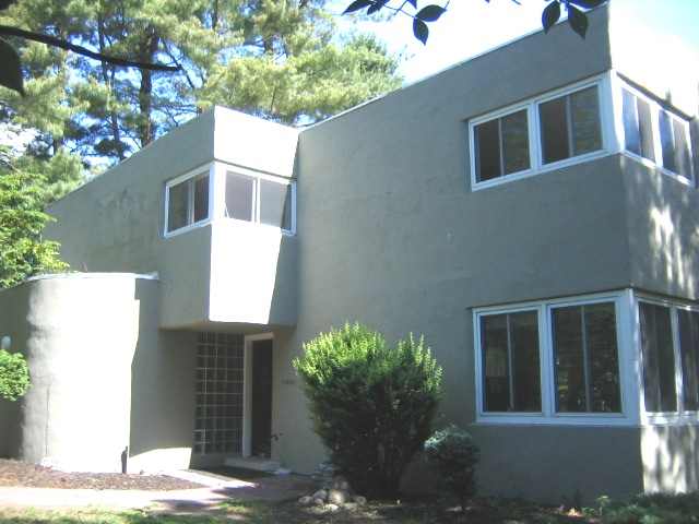 2485 Hilltop Rd, Schenectady, NY 12309 photo 1