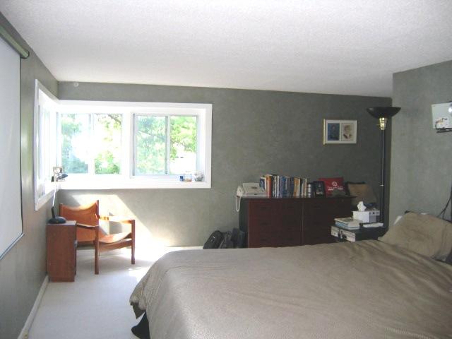 2485 Hilltop Rd, Schenectady, NY 12309 photo 9