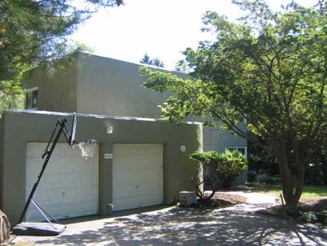 2485 Hilltop Rd, Schenectady, NY 12309 photo 2