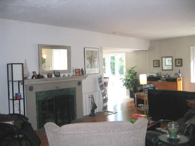 2485 Hilltop Rd, Schenectady, NY 12309 photo 3