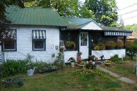 121 Hampton Point Rd, Mayfield, NY 12117 photo 1