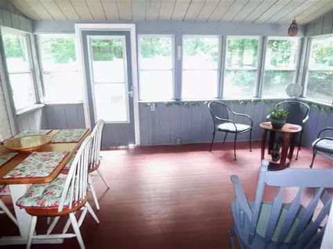 34 Dover Dr, Delmar, NY 12054 photo 6