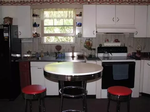 2 Nichol St, Salem, NY 12865 photo 5