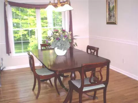 28 Wallace Dr, Delmar, NY 12054 photo 7