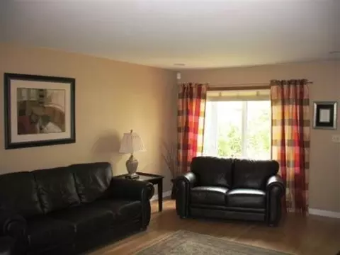 7 Tryon Pl, Albany, NY 12203 photo 3