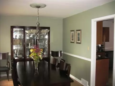 7 Tryon Pl, Albany, NY 12203 photo 5
