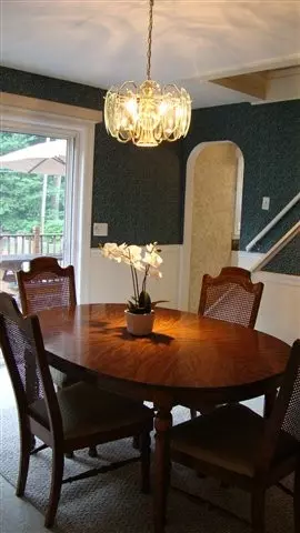 21 Michael Dr, Schenectady, NY 12303 photo 8