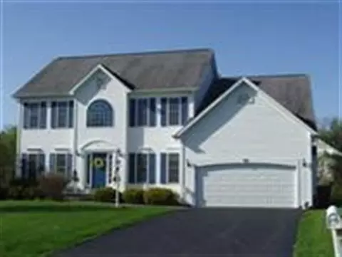 79 Egmont Ct, Delmar, NY 12054 photo 1