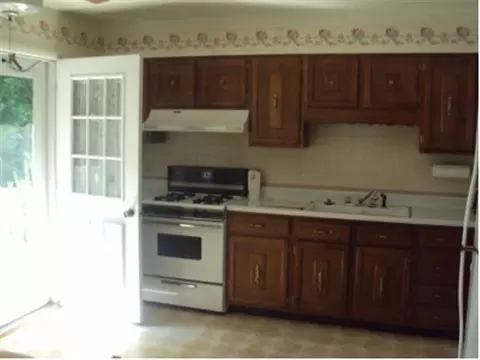 112 St Christopher Pl, Cobleskill, NY 12043 photo 4