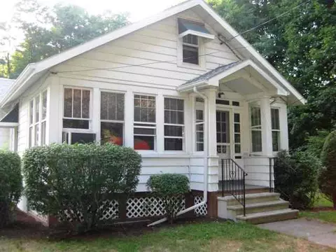 3 Taylor Ter, Delmar, NY 12054 photo 2