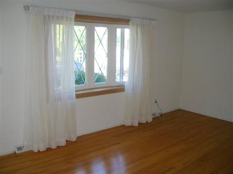 1226 Libby Ave, Schenectady, NY 12309 photo 2