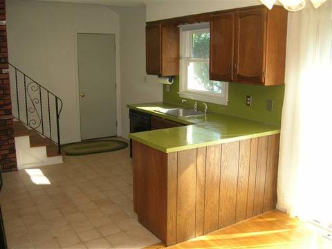 1226 Libby Ave, Schenectady, NY 12309 photo 3