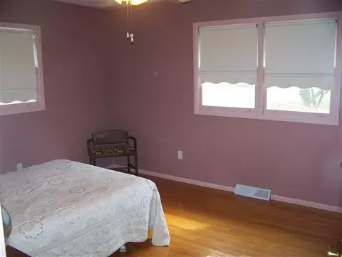 1175 Hendrickson Ave, Schenectady, NY 12309 photo 8