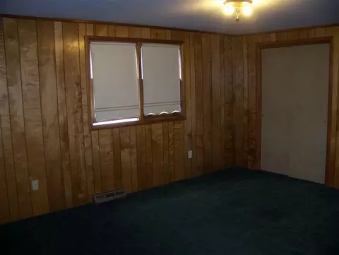 1175 Hendrickson Ave, Schenectady, NY 12309 photo 9