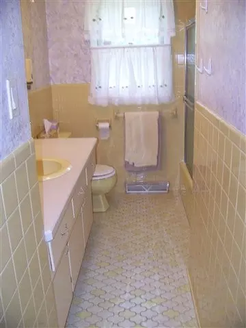 1175 Hendrickson Ave, Schenectady, NY 12309 photo 6