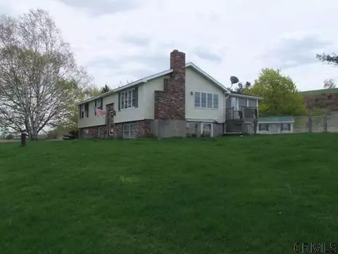 575 Fort Hunter Rd, Amsterdam, NY 12010 photo 2
