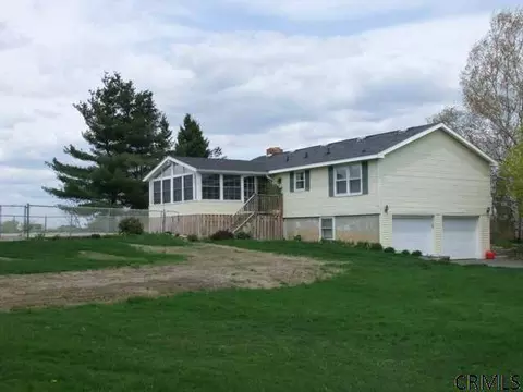 575 Fort Hunter Rd, Amsterdam, NY 12010 photo 3