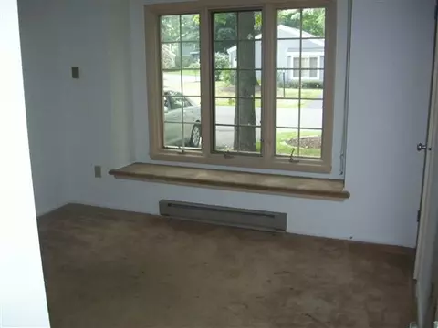 20 Spruce Ct, Delmar, NY 12054 photo 5