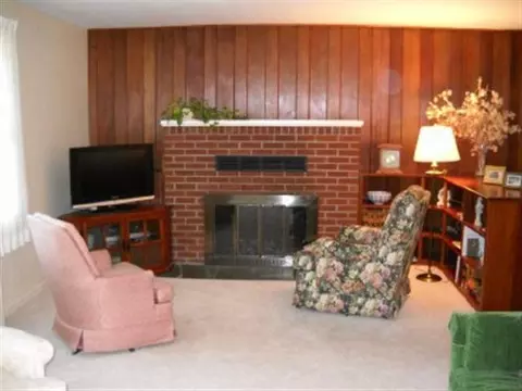 75 Murray Ave, Delmar, NY 12054 photo 5