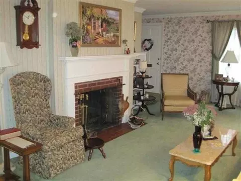 1173 Mcclellan St, Schenectady, NY 12309 photo 3