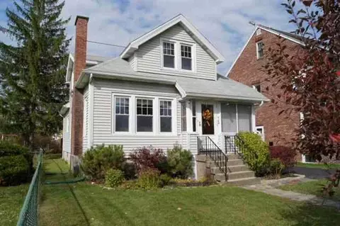 72 Rose Ct, Albany, NY 12209 photo 1