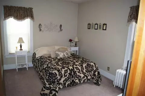 72 Rose Ct, Albany, NY 12209 photo 8