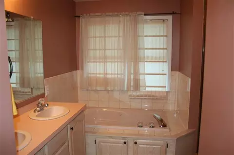 601 Vanderlyn Ln, Slingerlands, NY 12159 photo 10