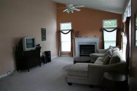601 Vanderlyn Ln, Slingerlands, NY 12159 photo 8