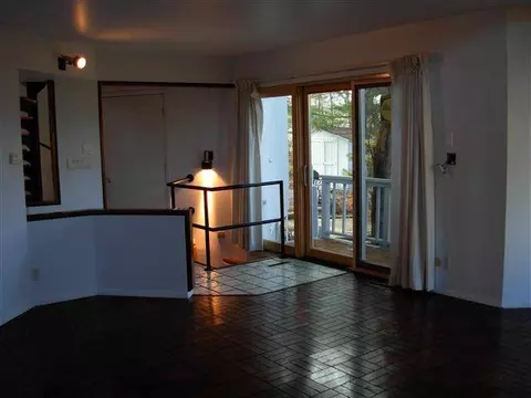 90 Salisbury Rd, Delmar, NY 12054 photo 4